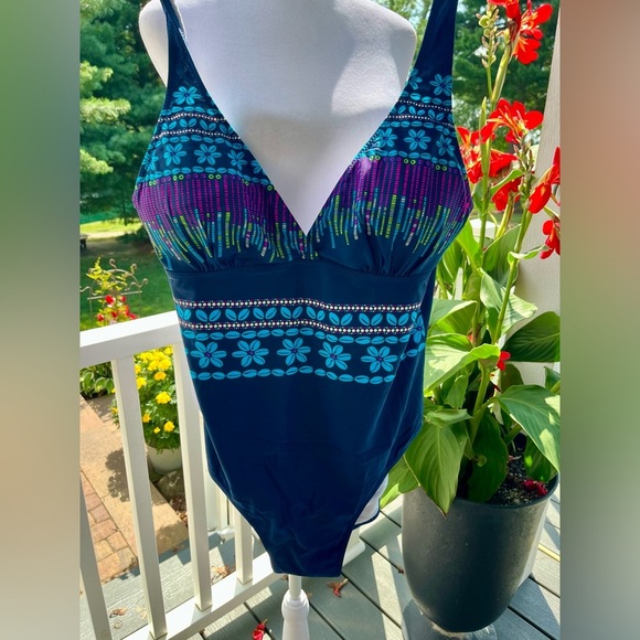 Azur Navy Blue One-Piece Swimsuit Floral Print Size 2X (runs small like XL) - Picture 1 of 4